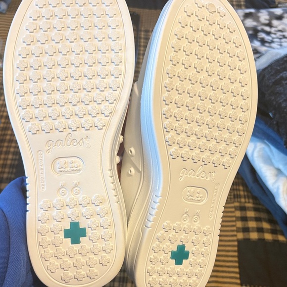 Gales Nursing White Slip-On Shoes - Picture 4 of 4